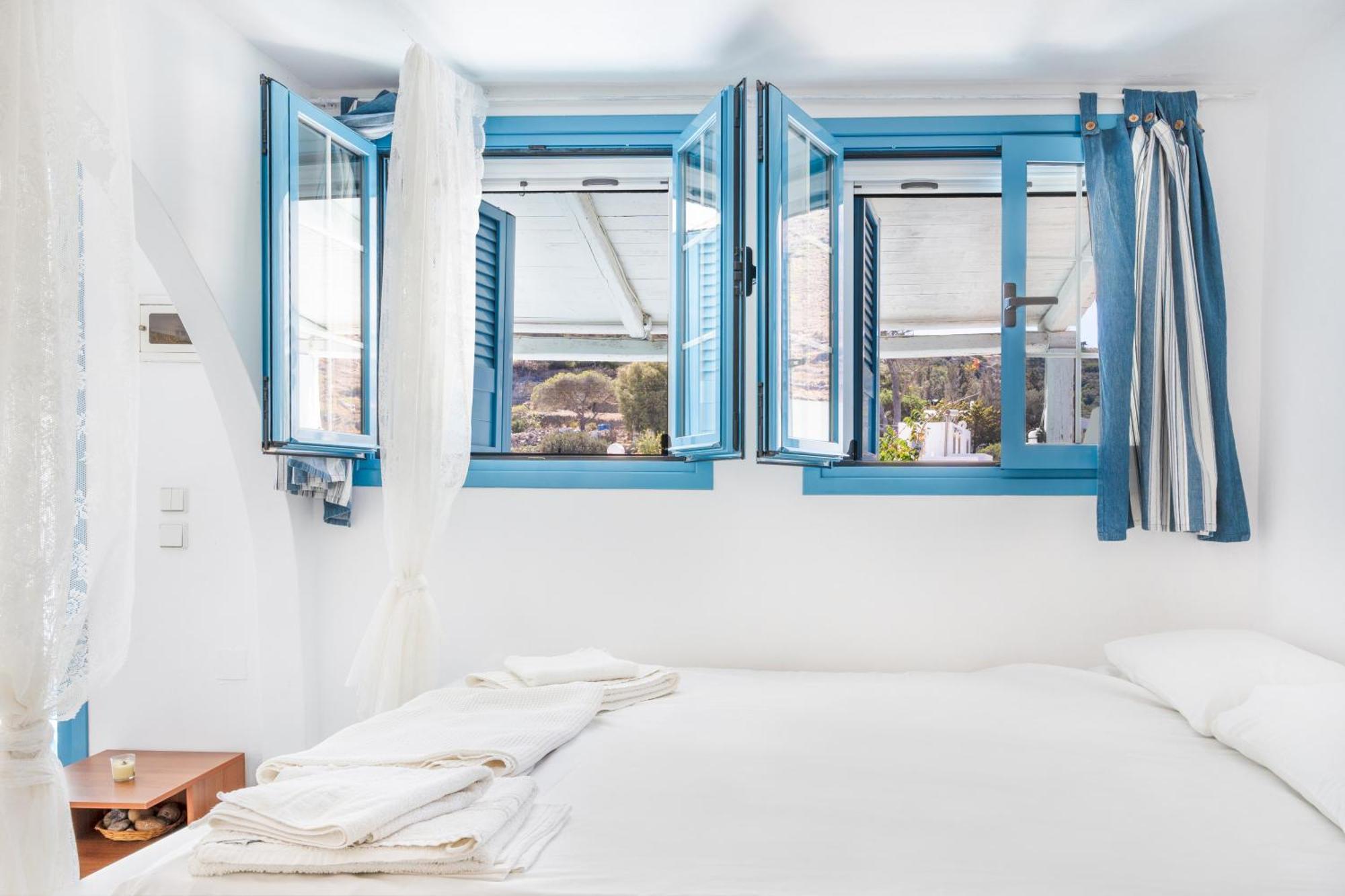Beachfront Lampis Dolphin 4 스칼라 외부 사진